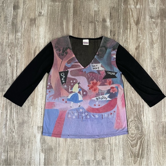 RARE Walt Disney Gallery Shirt Alice in Wonderland Sheer Mesh S - Picture 7 of 7